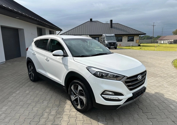 Hyundai Tucson cena 75900 przebieg: 149000, rok produkcji 2018 z Glinojeck małe 497